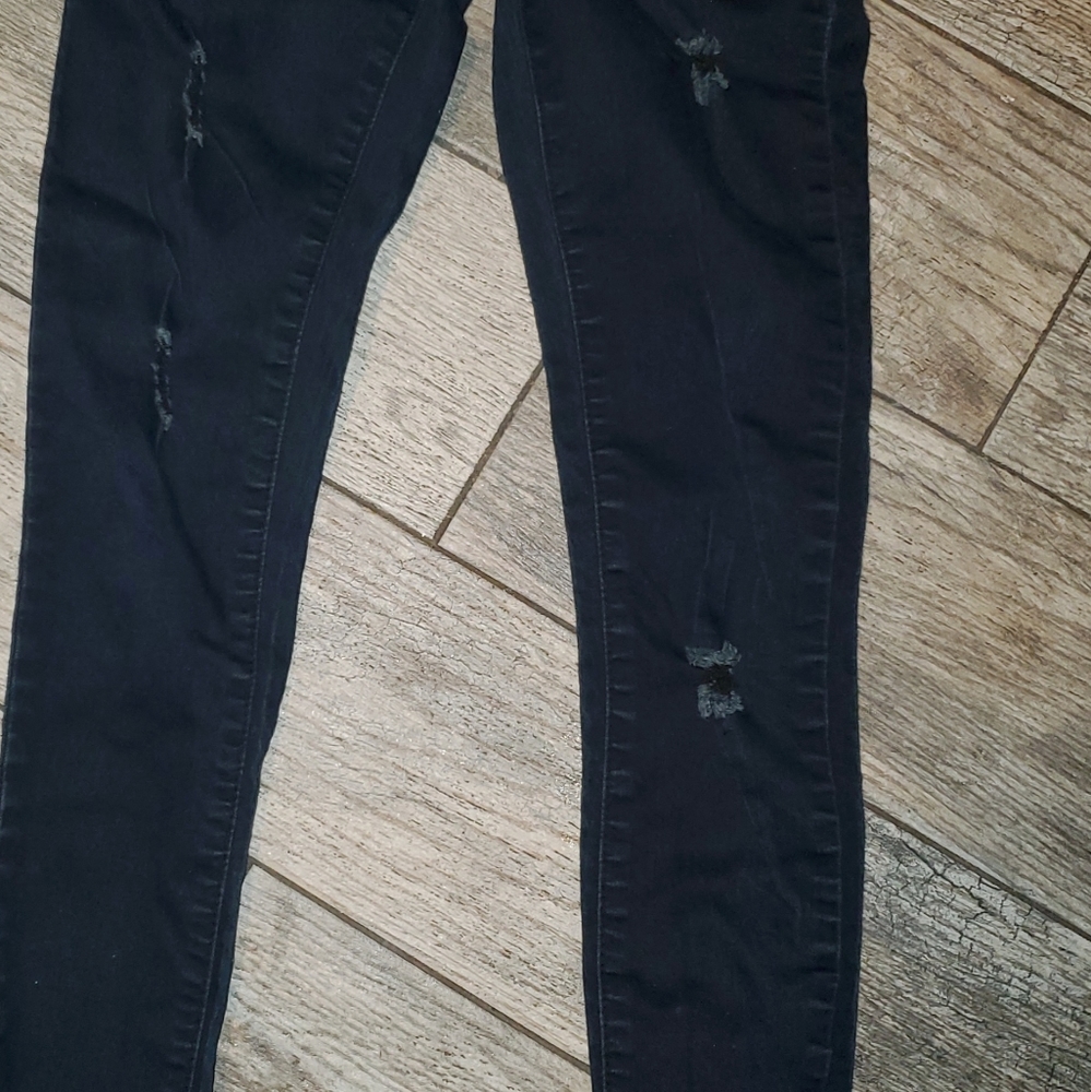 NWOT Black Skinny Jeans 00/0 or  1 Junior, regular Length